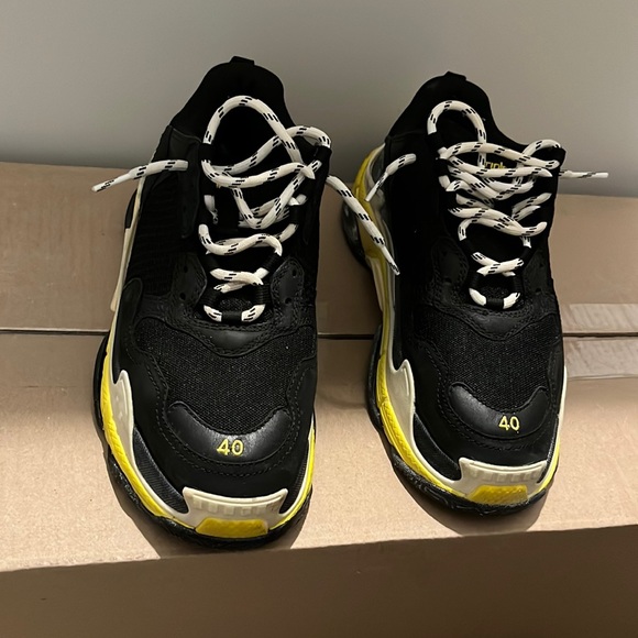 Balenciaga Shoes - Balenciaga Triple S